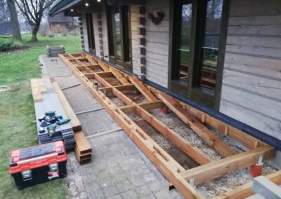 Terase pie mājas